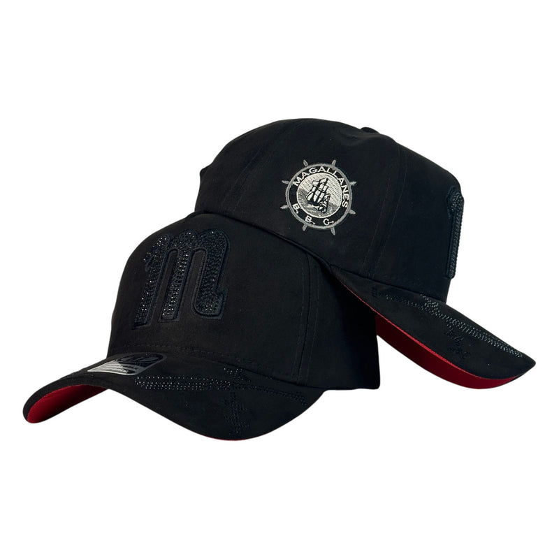 Gorra Venezuela Negra con Pedrería Frontal y Bordado Lateral Magallanes.