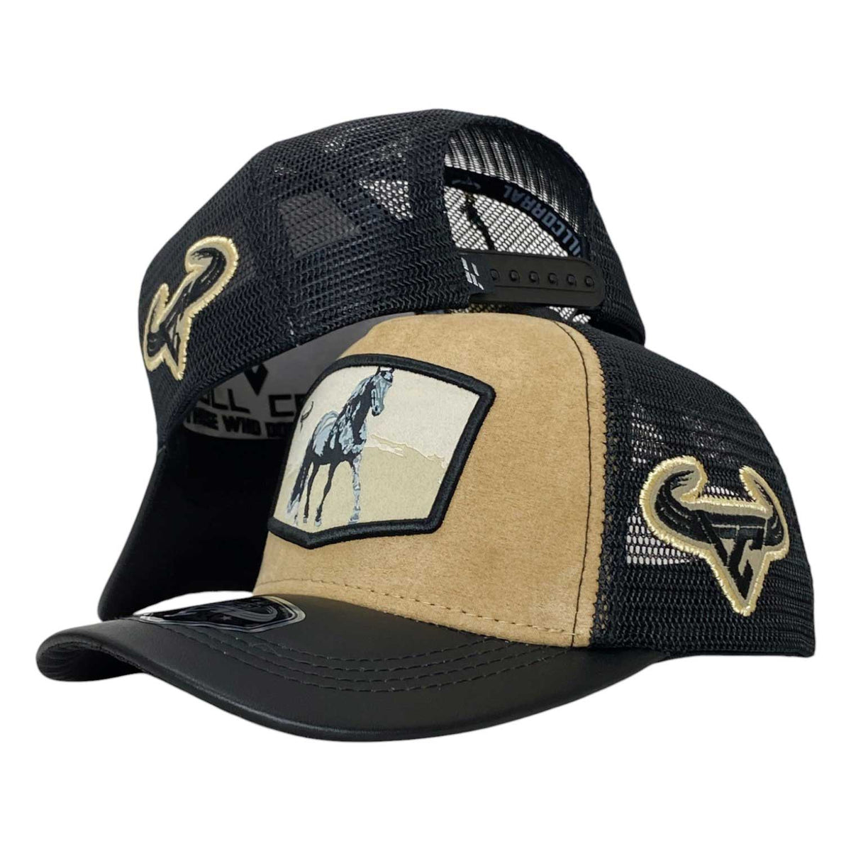 Gorra Full Corral Beige en Gamuza con Malla Negra y Bordado en Relieve.