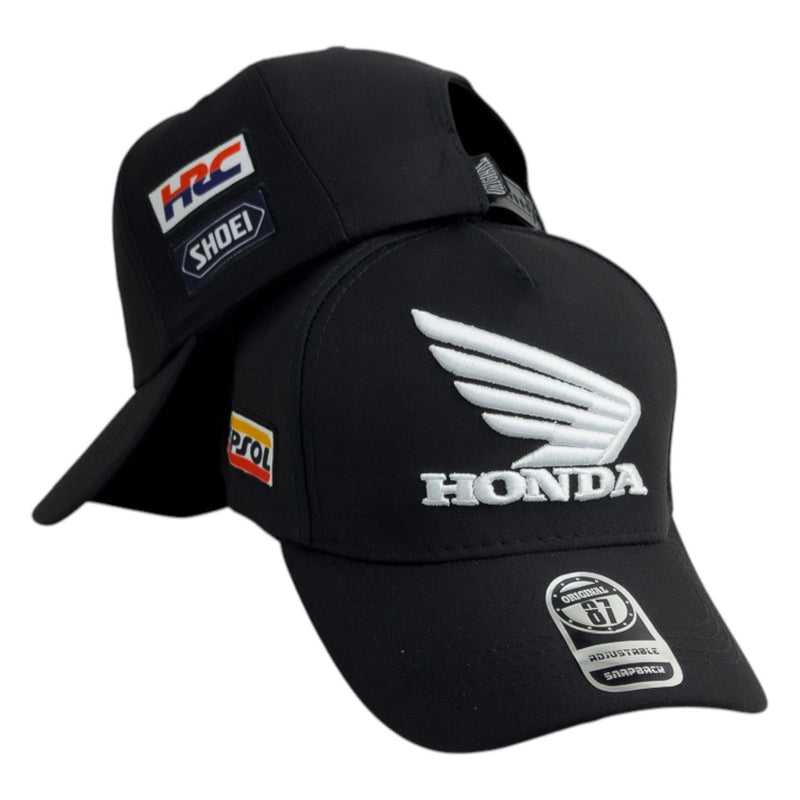 Gorra Motos Negra con Bordado en Relieve y Parches Laterales.