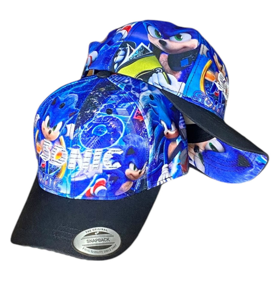 Gorra COMICS Azul con Estampado y Visera Negra.