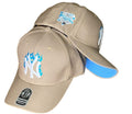 Gorra Equipos Beige con Bordado de Llamas y Visera Azul.