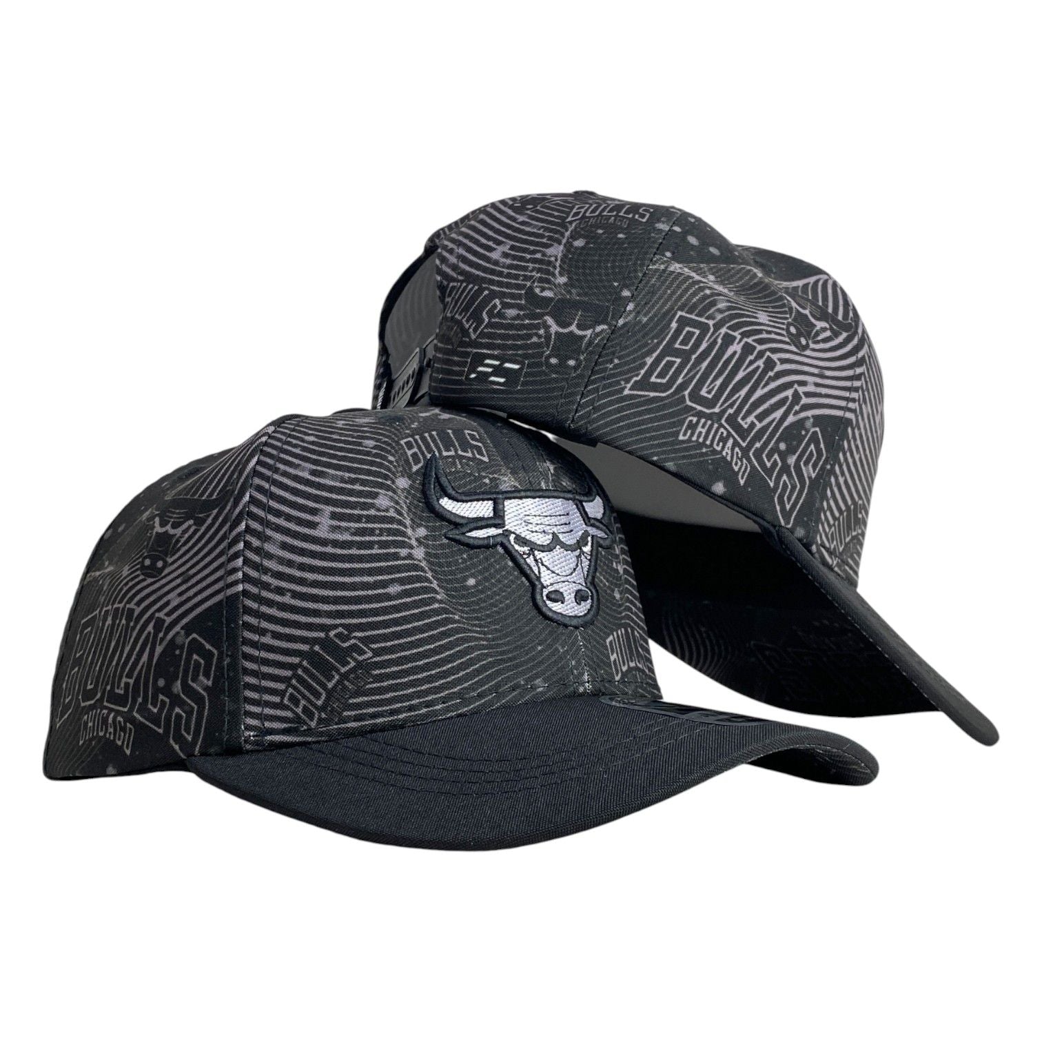 Gorra Equipos Negra con Estampado y Bordado en Relieve.