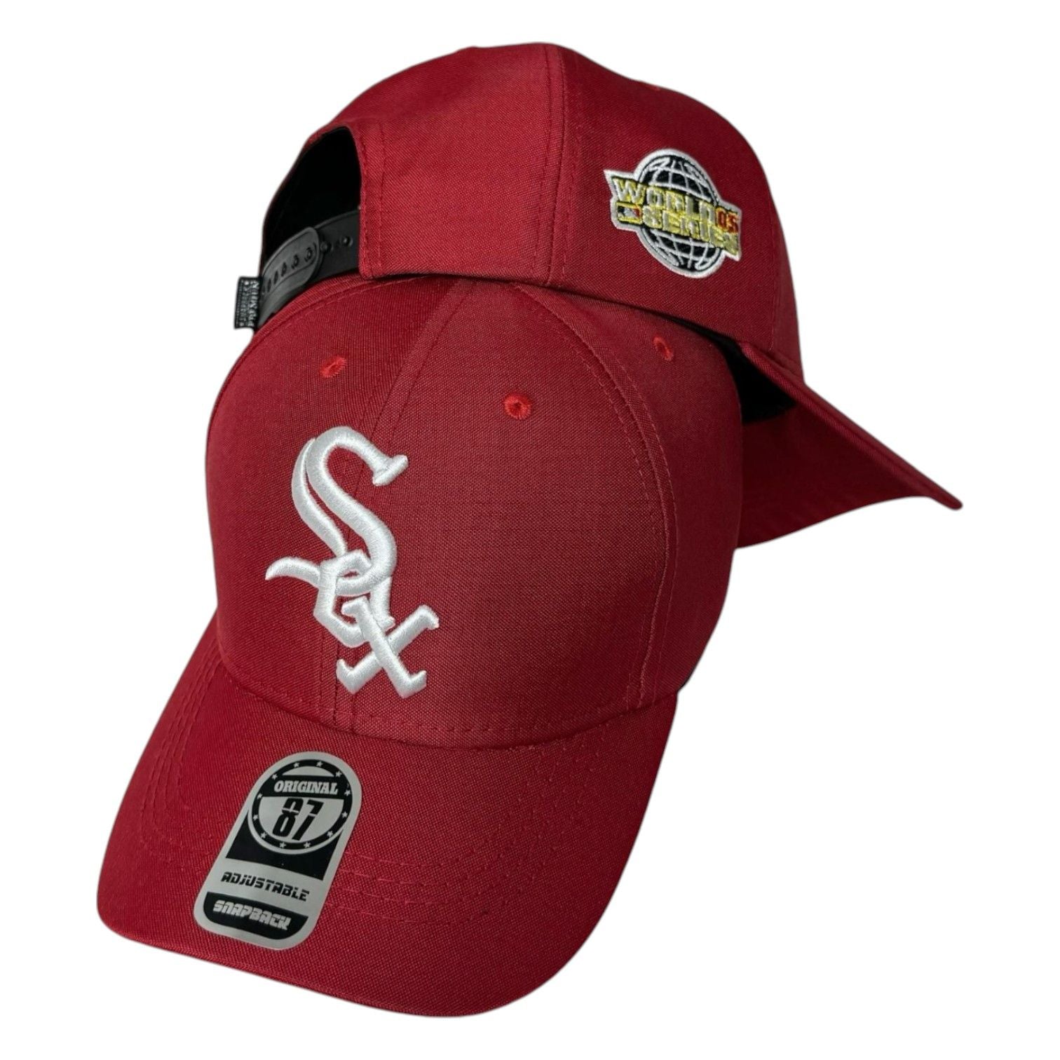 Gorra Equipos Roja con Bordado en Relieve y Parche World Series.