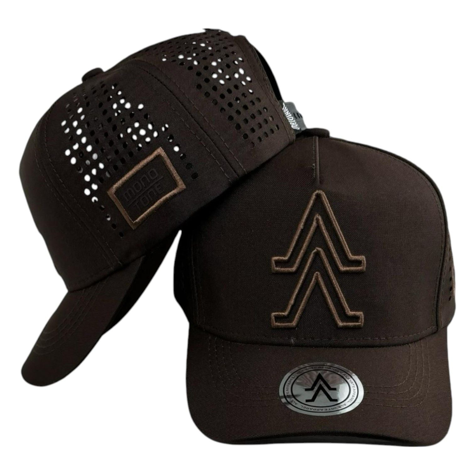 Gorra Venezuela Marrón con paneles perforados y bordado en relieve.
