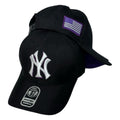 Gorra Equipos Negra con Bordado en Relieve y Parche de Bandera.