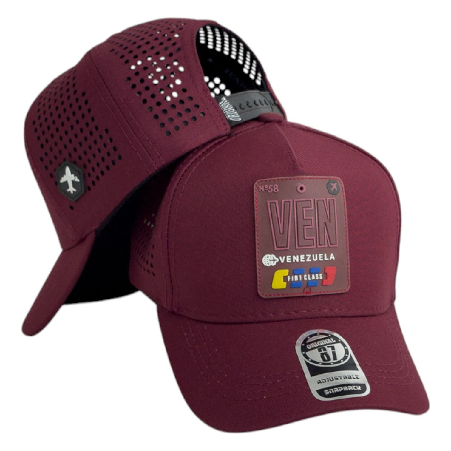 Gorra Venezuela Vinotinto con parche de goma y malla perforada.