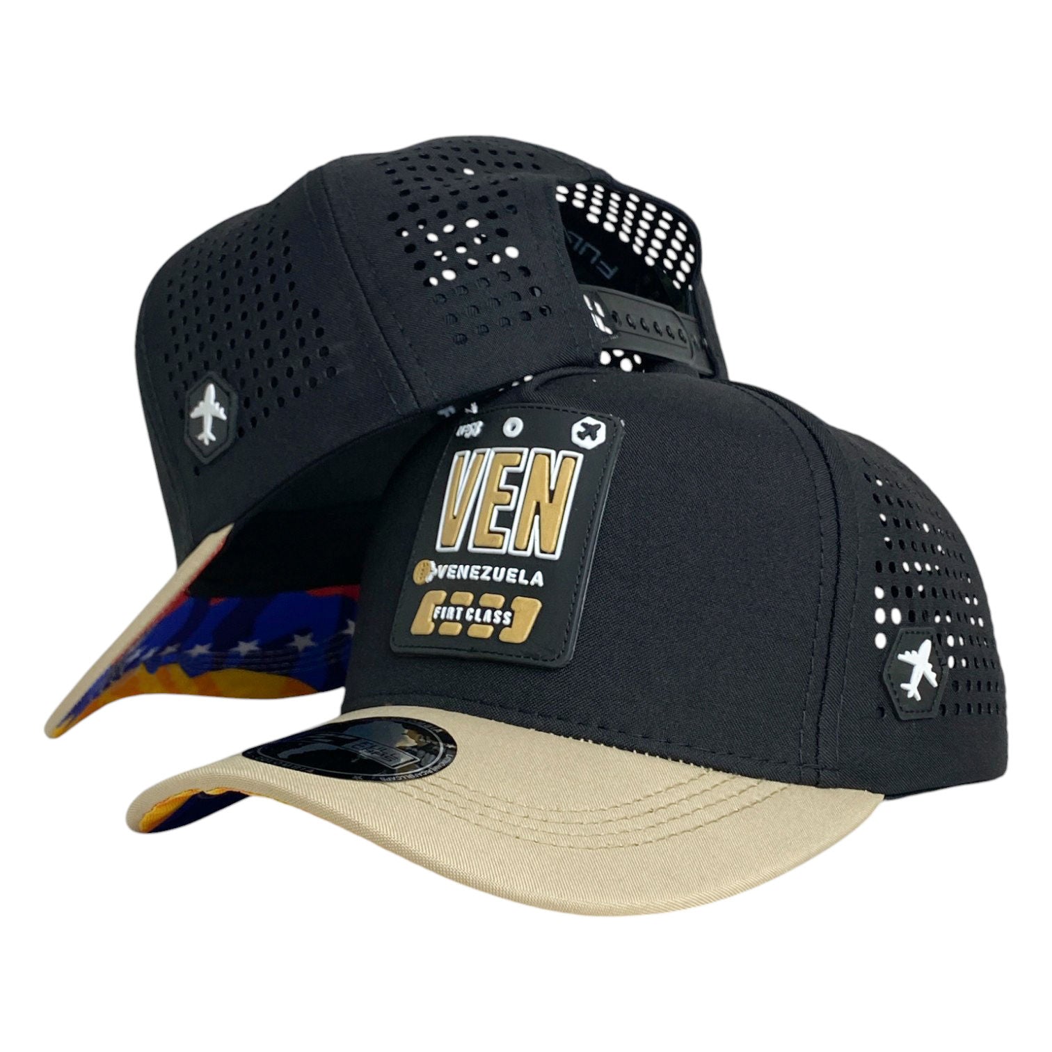 Gorra Venezuela Negra con Paneles Perforados y Parche en Relieve.