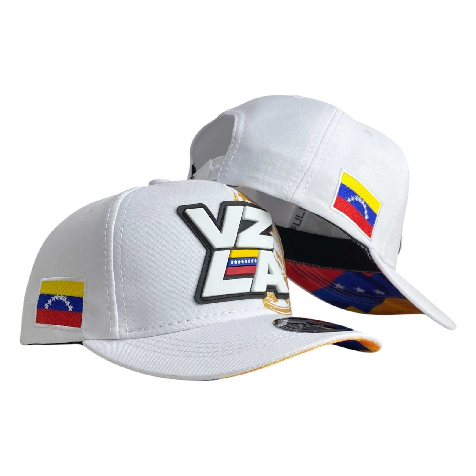 Gorra Venezuela Blanca con Bordado en Relieve y Visera Estampada.