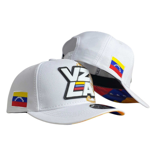 Gorra Venezuela Blanca con Bordado en Relieve y Visera Estampada.