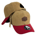 Gorra Full Caps Beige en Gamuza con Visera Roja y Parche de Cuero.