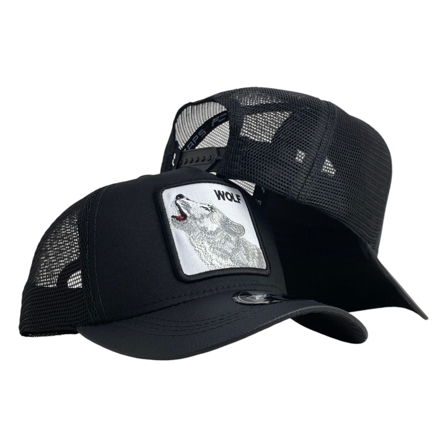 Gorra Full Corral Negra con Bordado de Lobo y Malla Negra.