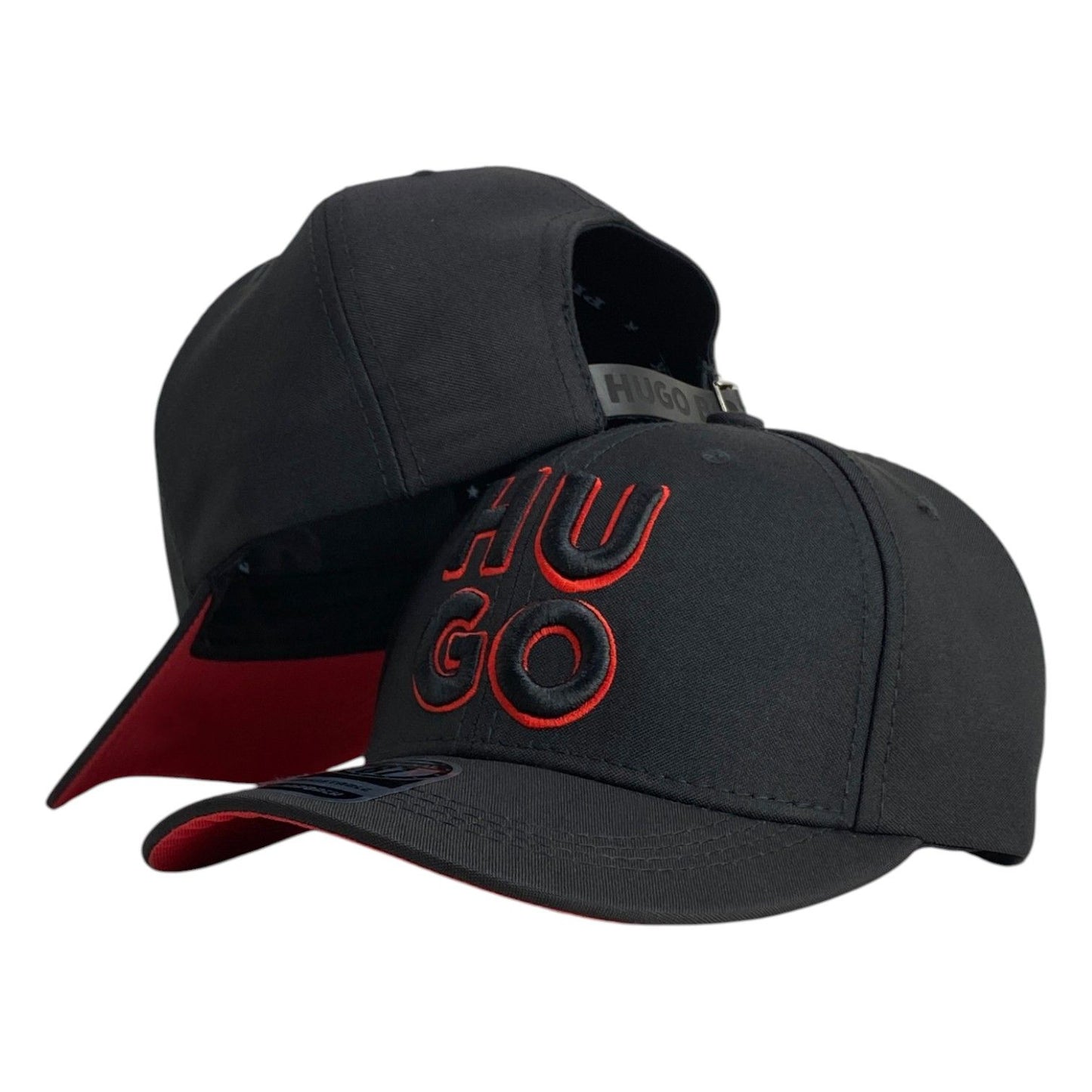 Gorra Hugo Boss Negra con Bordado en Relieve y Visera Roja.