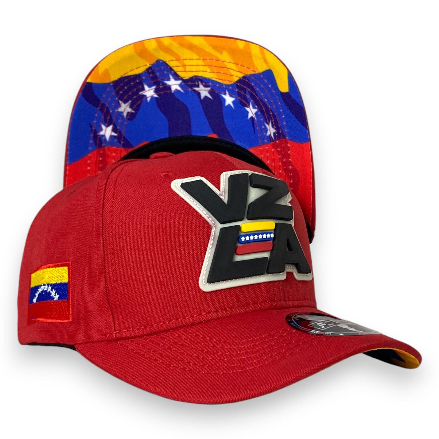 Gorra Venezuela Roja con logo en relieve y visera estampada.