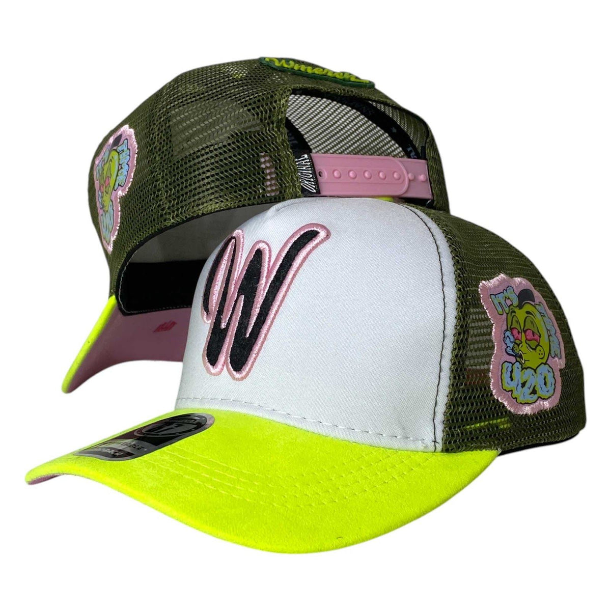 Gorra Westcol Verde con Visera Amarilla y Estampado Lateral.