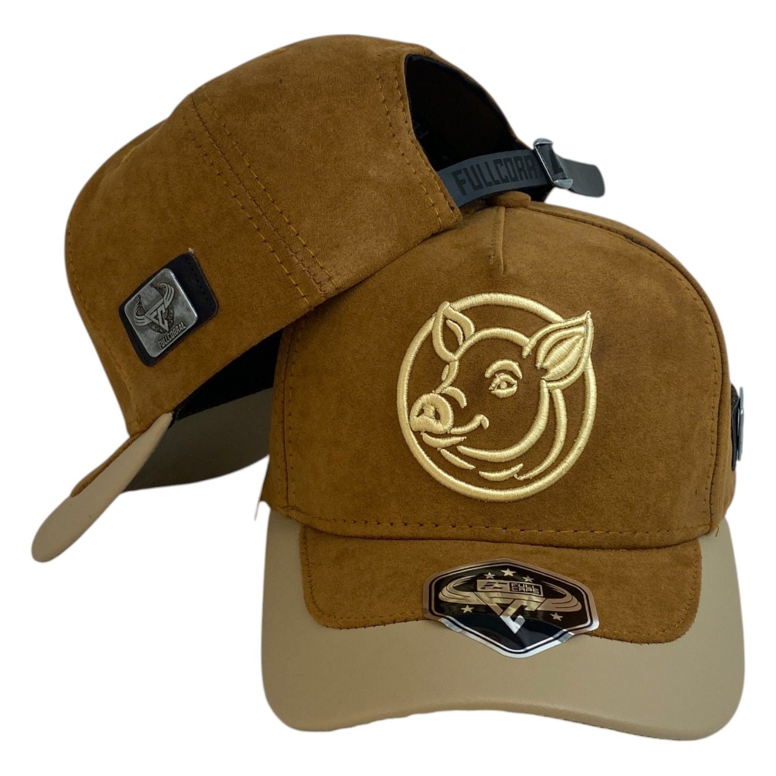 Gorra Full Corral Marrón en Gamuza con Bordado de Cerdo y Visera Beige.
