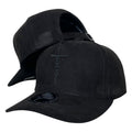 Gorra FE Negra en Gamuza con Bordado en Relieve y Cierre Metálico.