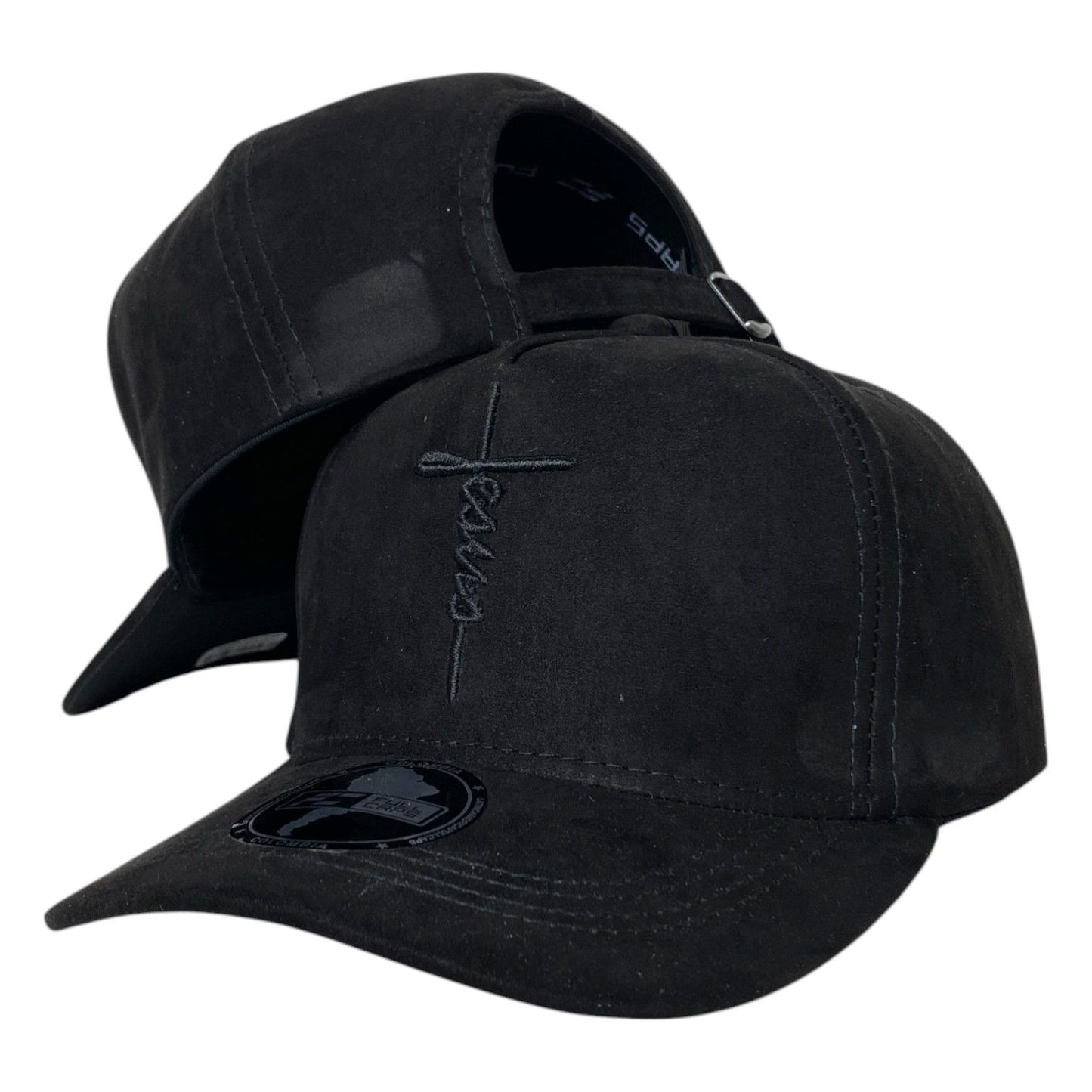 Gorra FE Negra en Gamuza con Bordado en Relieve y Cierre Metálico.