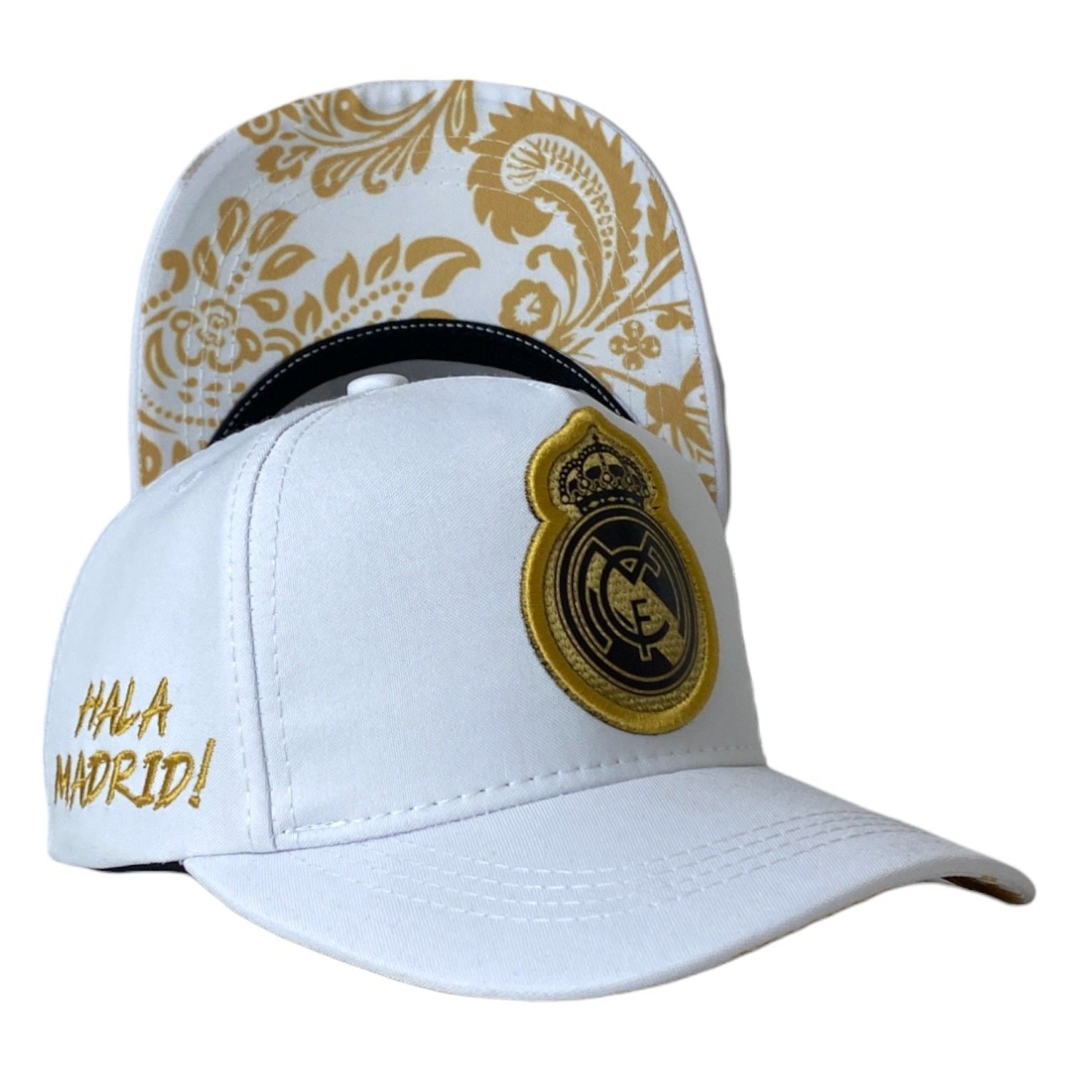 Gorra Real Madrid Blanca con Bordado en Relieve y Estampado Floral.