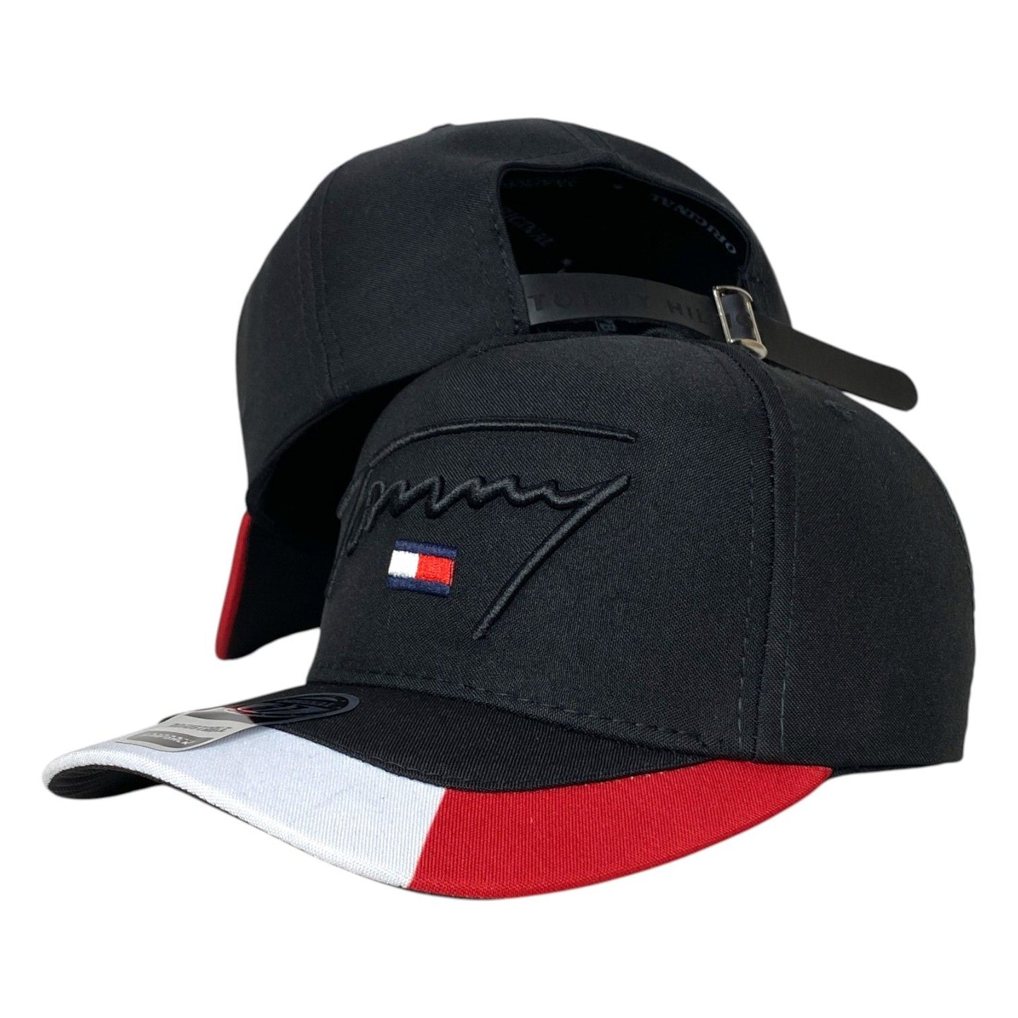 Gorra Tommy Negra con Bordado en Relieve y Visera Tricolor.