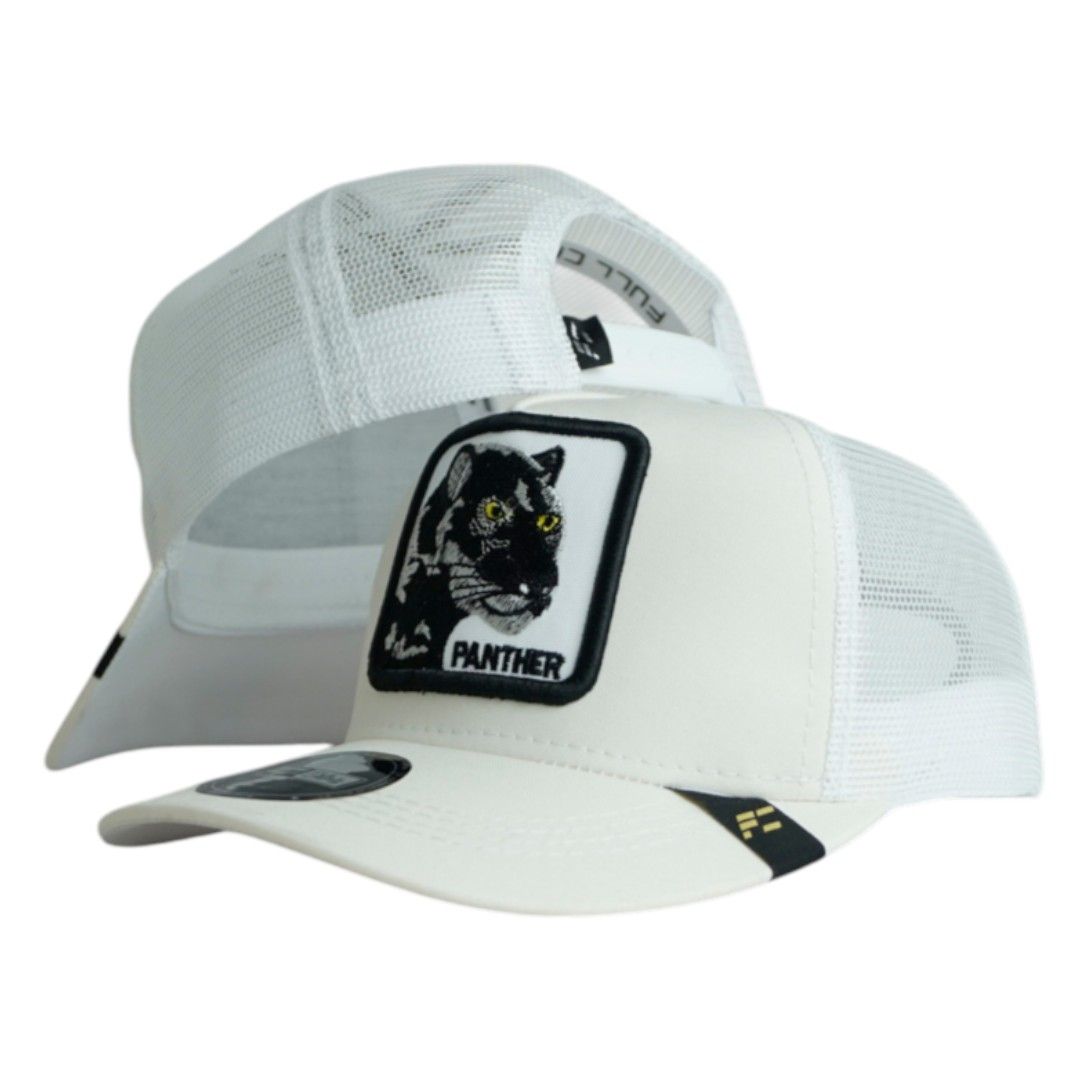 Gorra Full Corral Blanca con Bordado de Pantera y Malla Blanca.