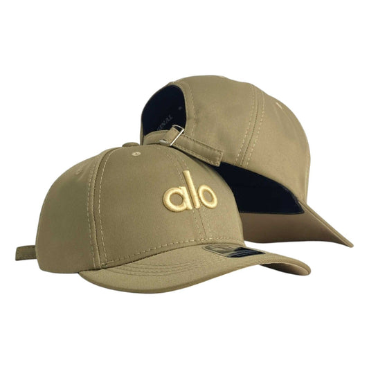 Gorra Alo Beige con Bordado en Relieve y Cierre Metálico.