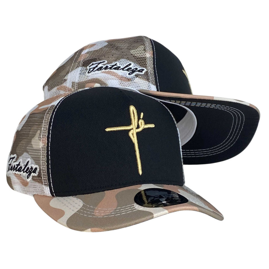 Gorra FE Camo con Malla Beige y Bordado en Relieve.