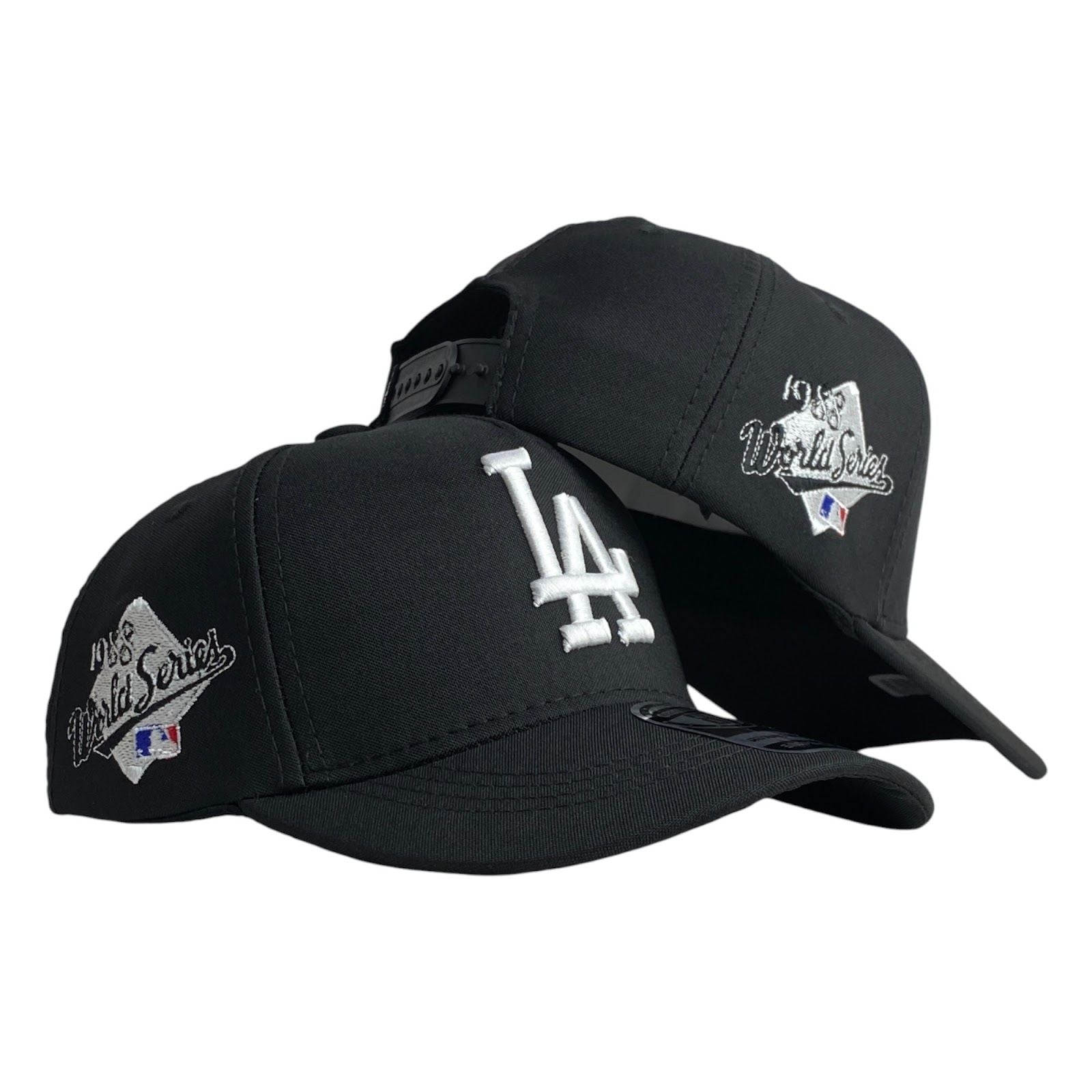 Gorra Full Caps Niño Negra con Bordado en Relieve y Parche World Series.