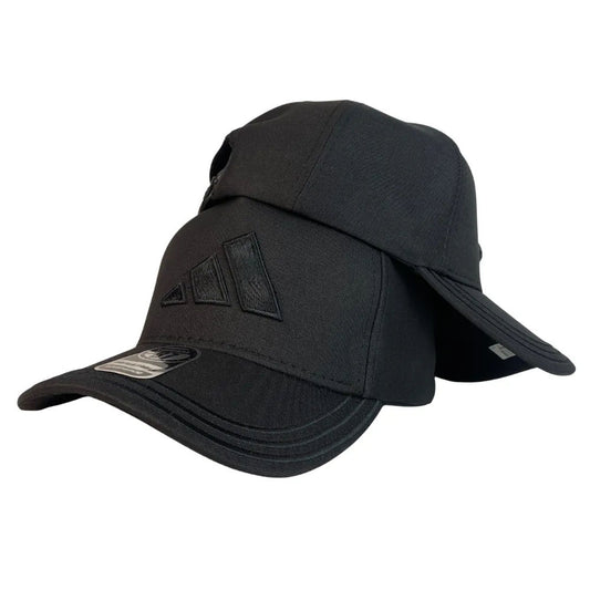 Gorra Adidas Negra con Bordado en Relieve y Ajustable.