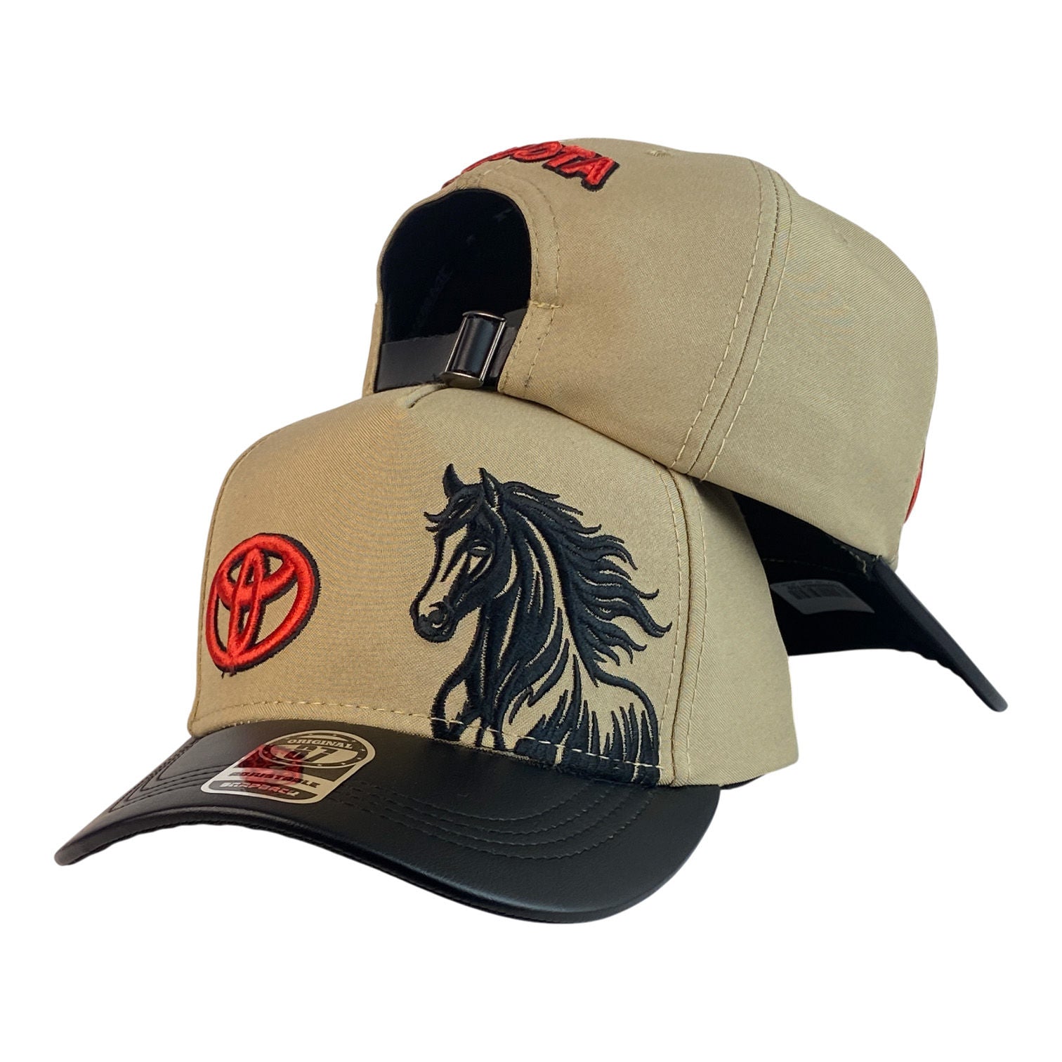 Gorra Toyota Beige con Visera Negra y Bordado de Caballo.