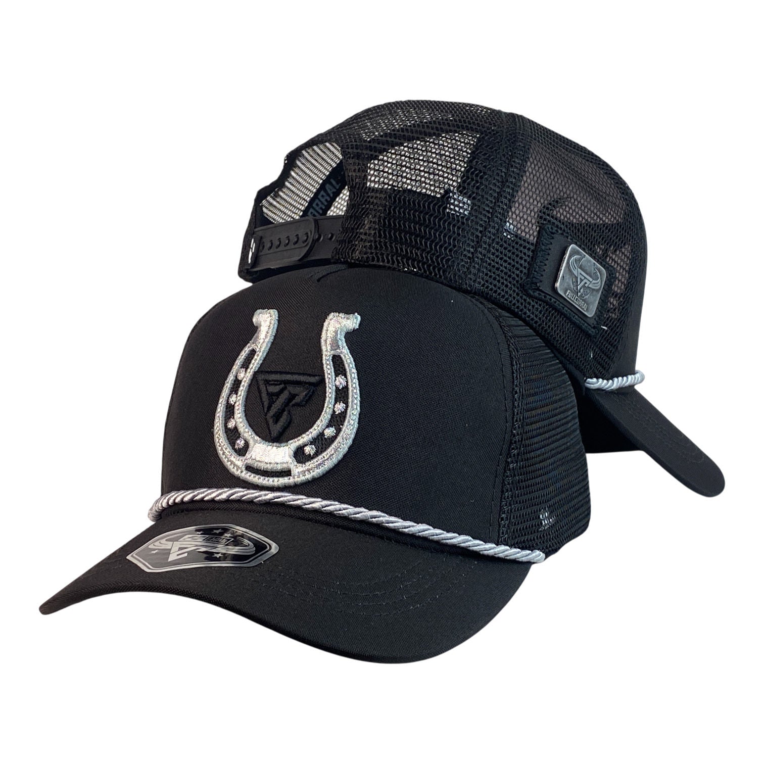 Gorra Full Corral Negra con Bordado de Herradura y Malla Negra.