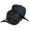Gorra Oakley Camo con Estampado y Bordado en Relieve.