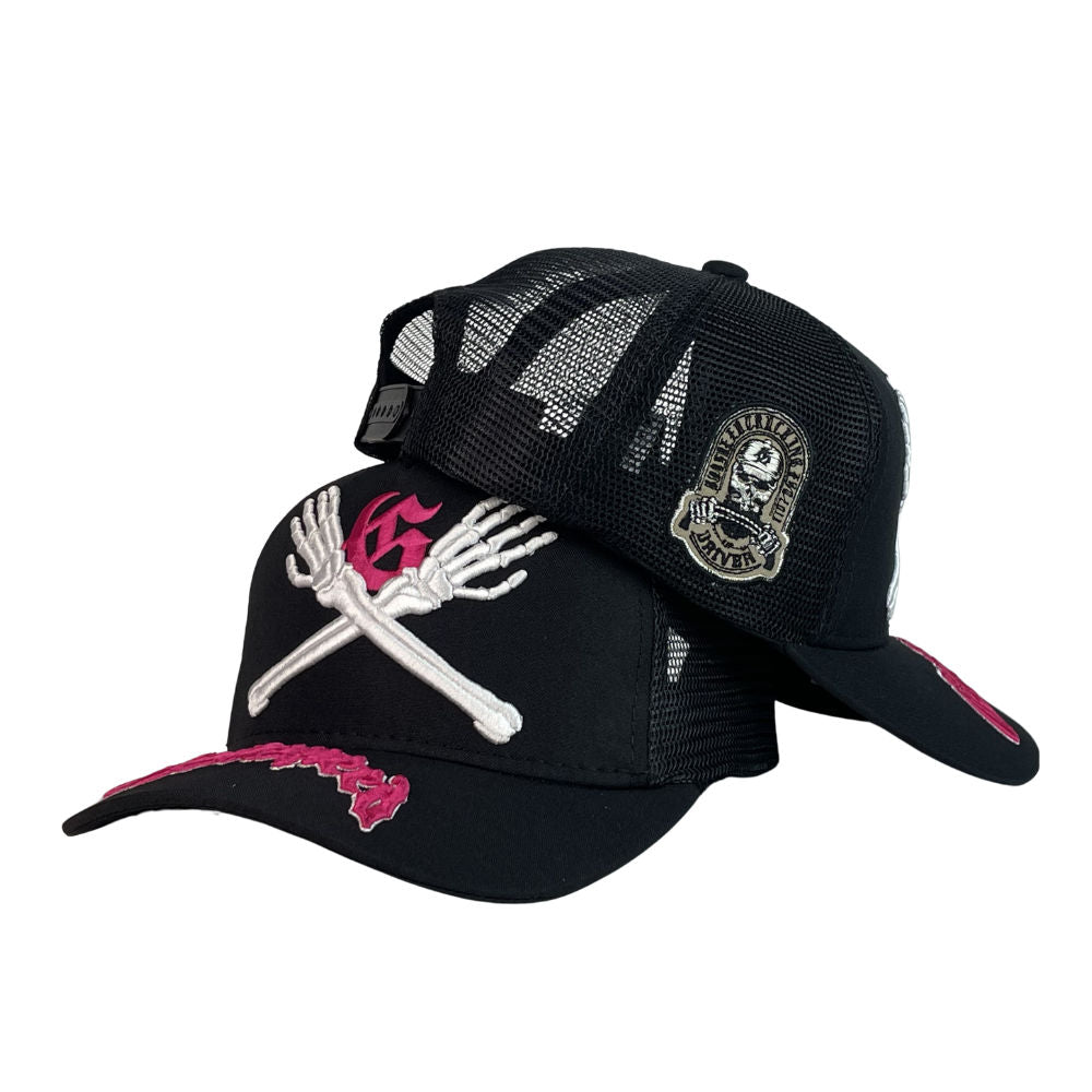 Gorra Godspeed Negra con Bordado de Esqueleto y Malla Negra.
