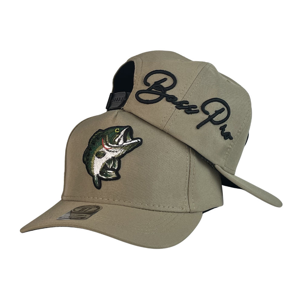 Gorra Bass Pro Shop Beige con Bordado de Pez y Bordado en Relieve.