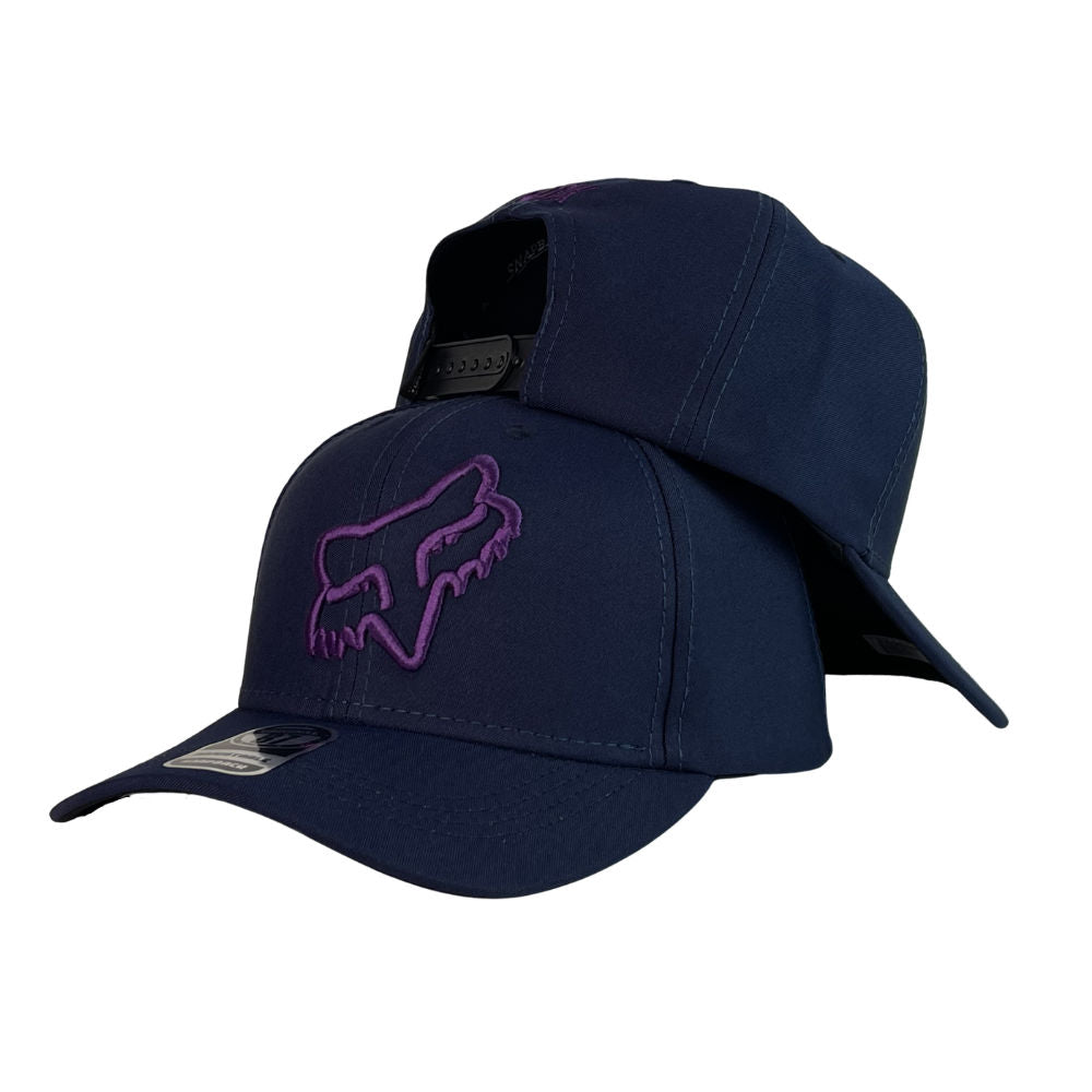 Gorra Fox Azul con Bordado en Relieve y Cierre Snapback.