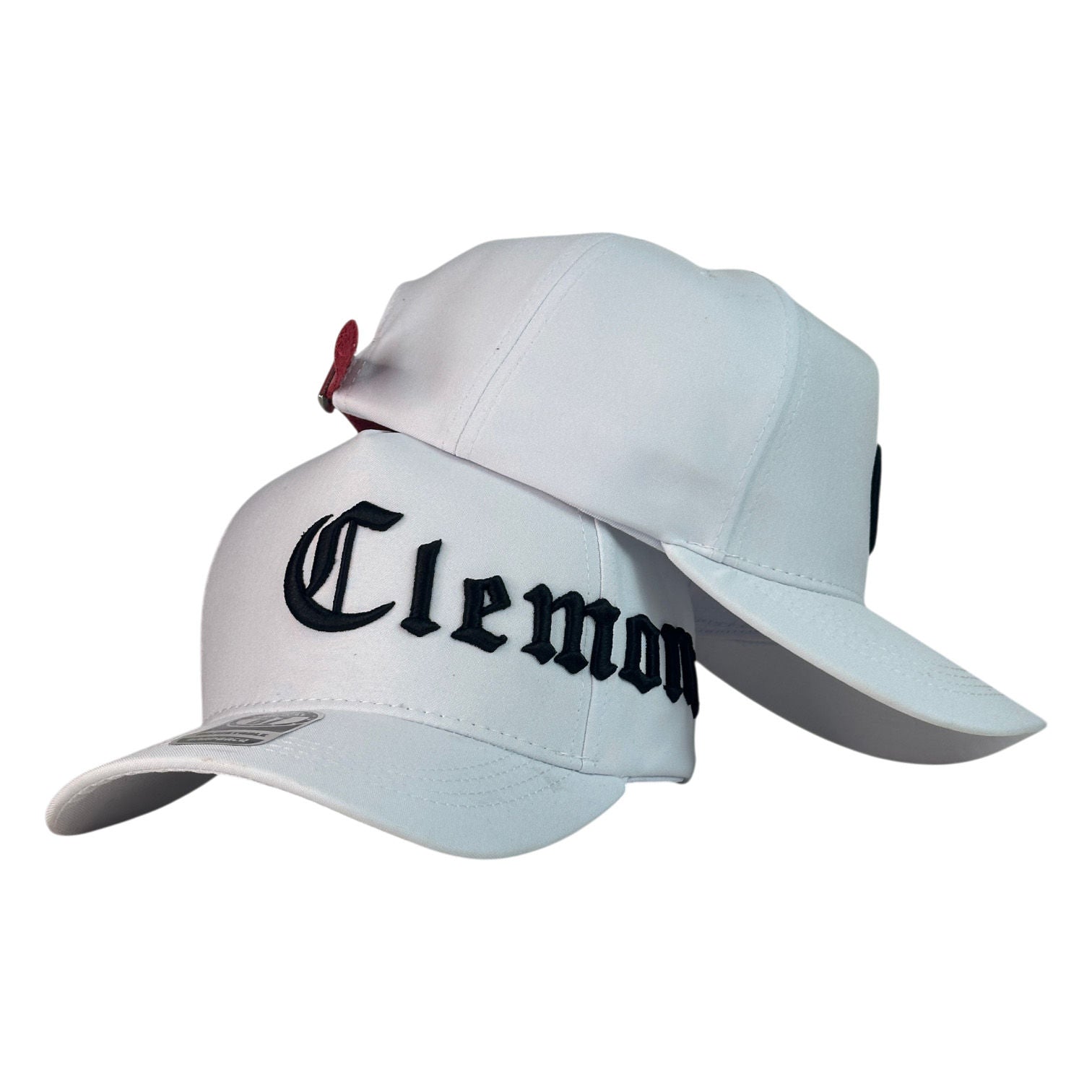 Gorra Clemont Blanca con Bordado en Relieve y Cierre de Gamuza.