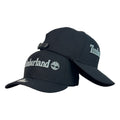 Gorra Timberland Negra con Bordado en Relieve y Cierre de Cuero.