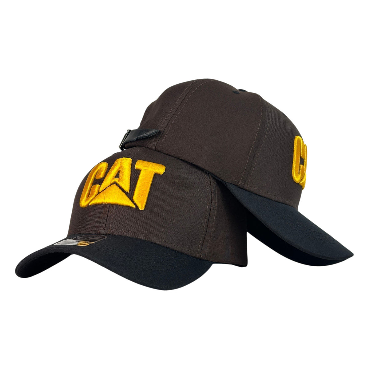 Gorra Caterpillar Marrón con Bordado en Relieve y Visera Negra.