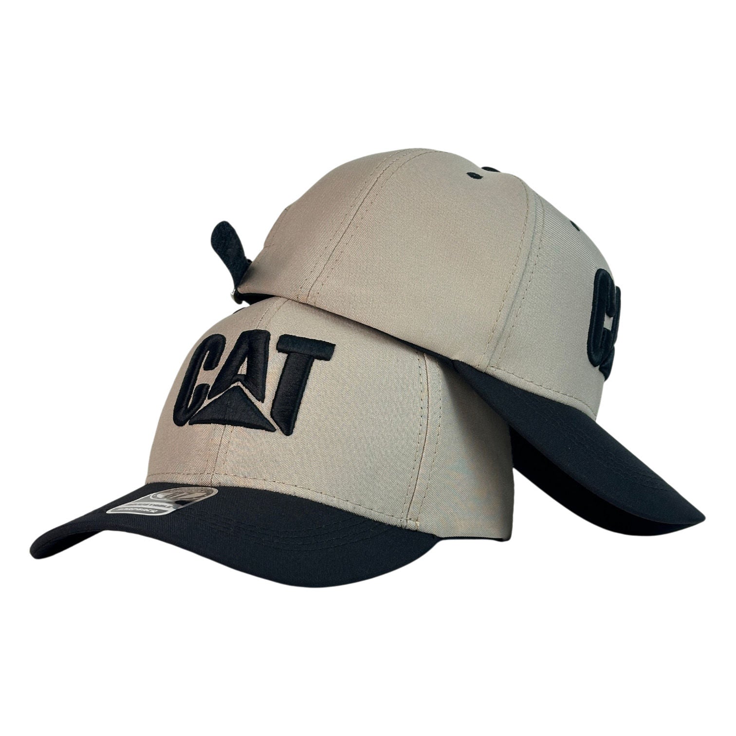 Gorra Caterpillar Beige con Visera Negra y Bordado en Relieve.
