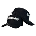 Gorra Timberland Negra en Gamuza con Bordado en Relieve y Cierre de Cuero.