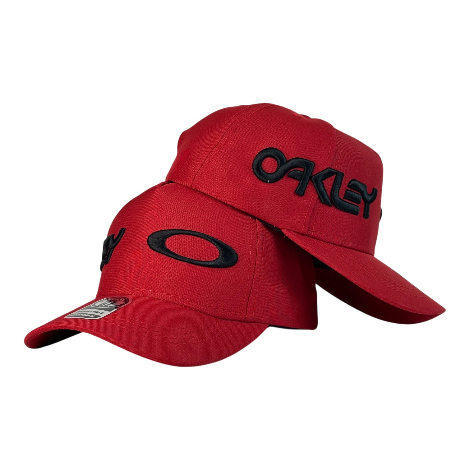 Gorra Oakley Roja con Bordado en Relieve y Logo Lateral.