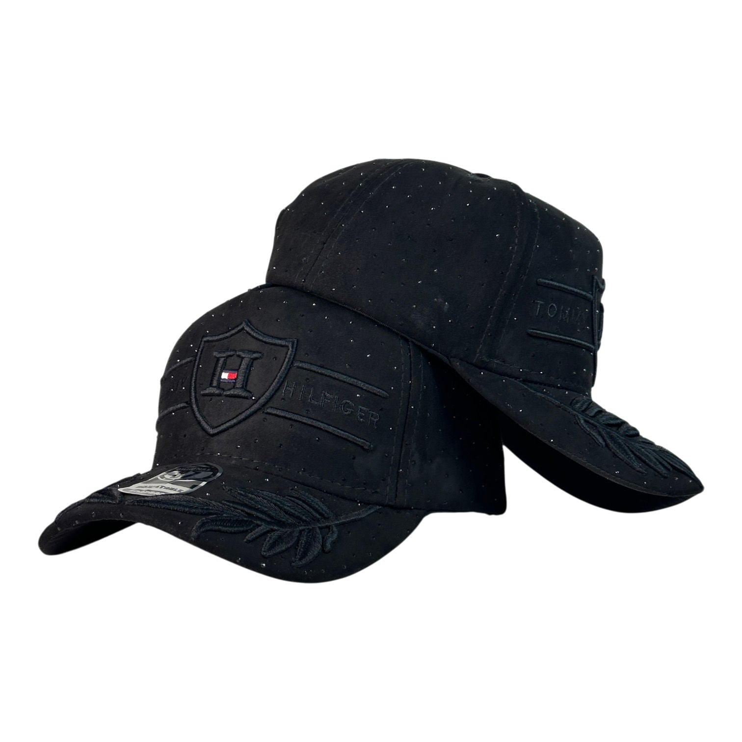 Gorra Tommy Negra en Gamuza con Cristales y Bordado en Relieve.