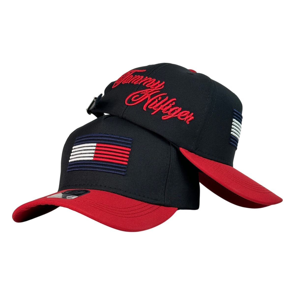 Gorra Tommy Negra con Visera Roja y Bordado en Relieve.
