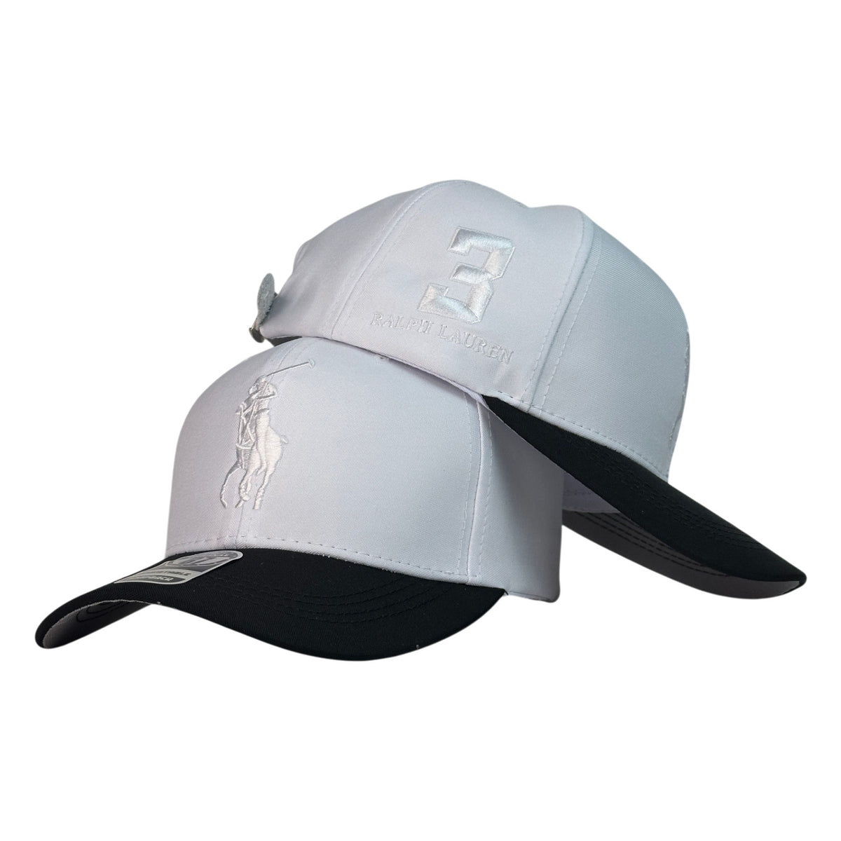 Gorra Polo Blanca con Visera Negra y Bordado en Relieve.