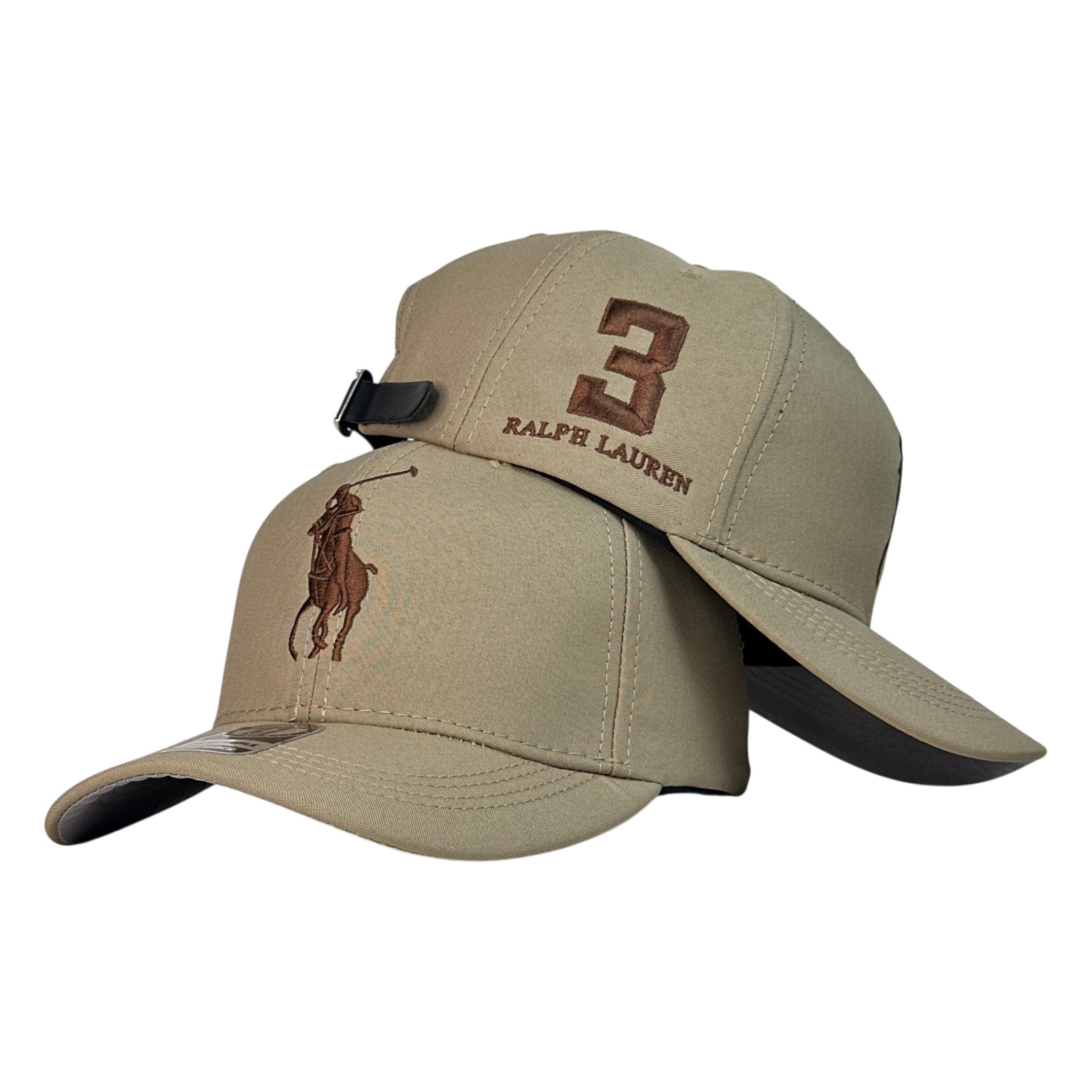 Gorra Polo Beige con Bordado en Relieve y Cierre de Cuero.