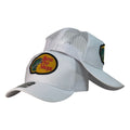 Gorra Bass Pro Shop Blanca con malla trasera y parche bordado.
