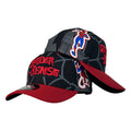 Gorra Marvel Negra con Visera Roja y Bordado Frontal Spider Sense.