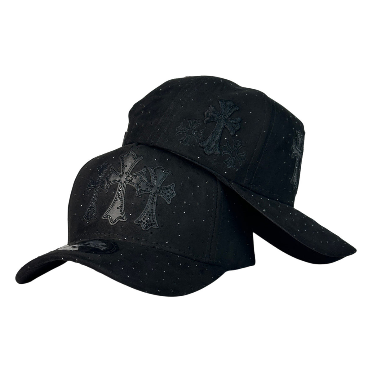 Gorra Full Caps Negra en Gamuza con Parches de Cruces y Pedrería.