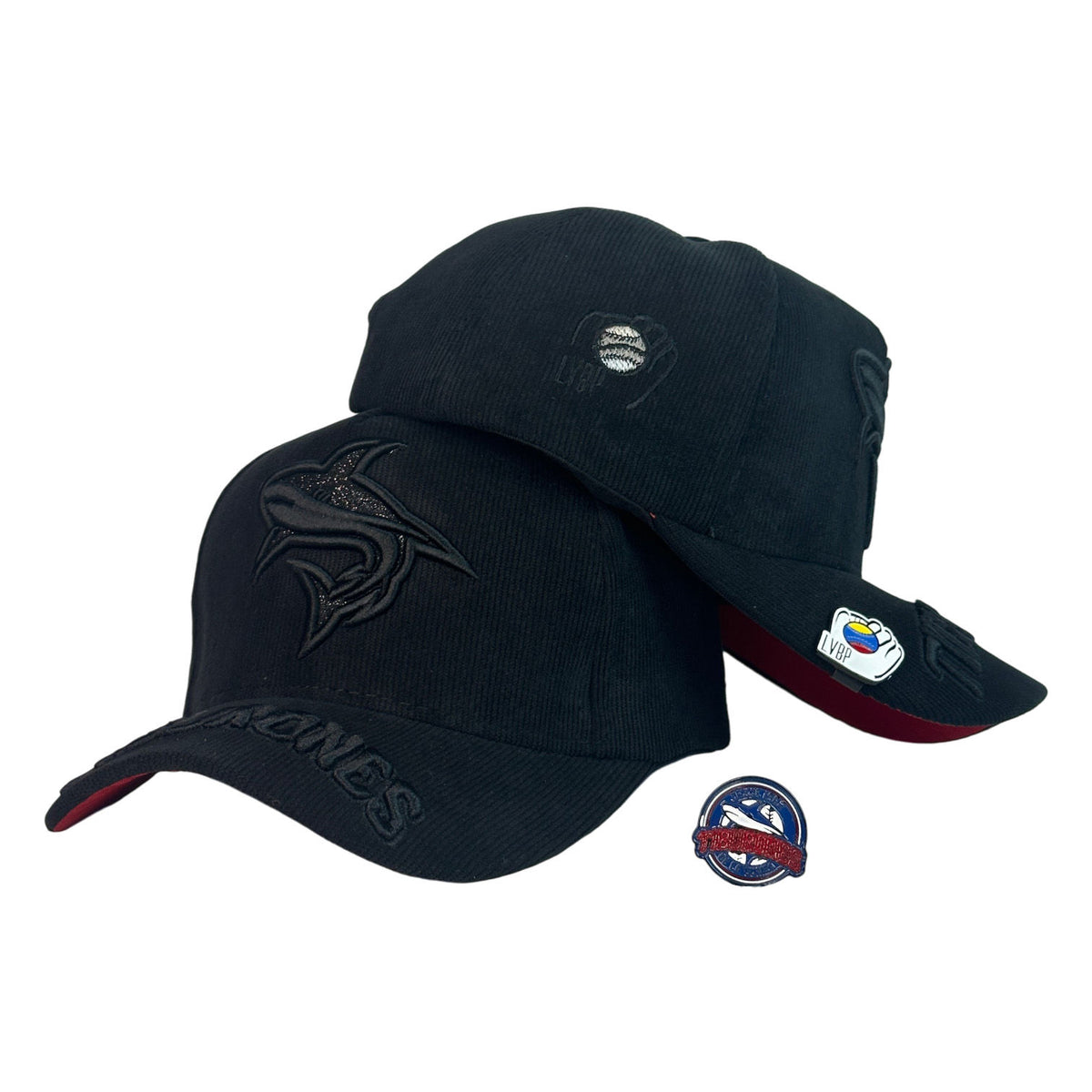 Gorra Venezuela Negra con Bordado Frontal de Tiburón y Bordado en la Visera.