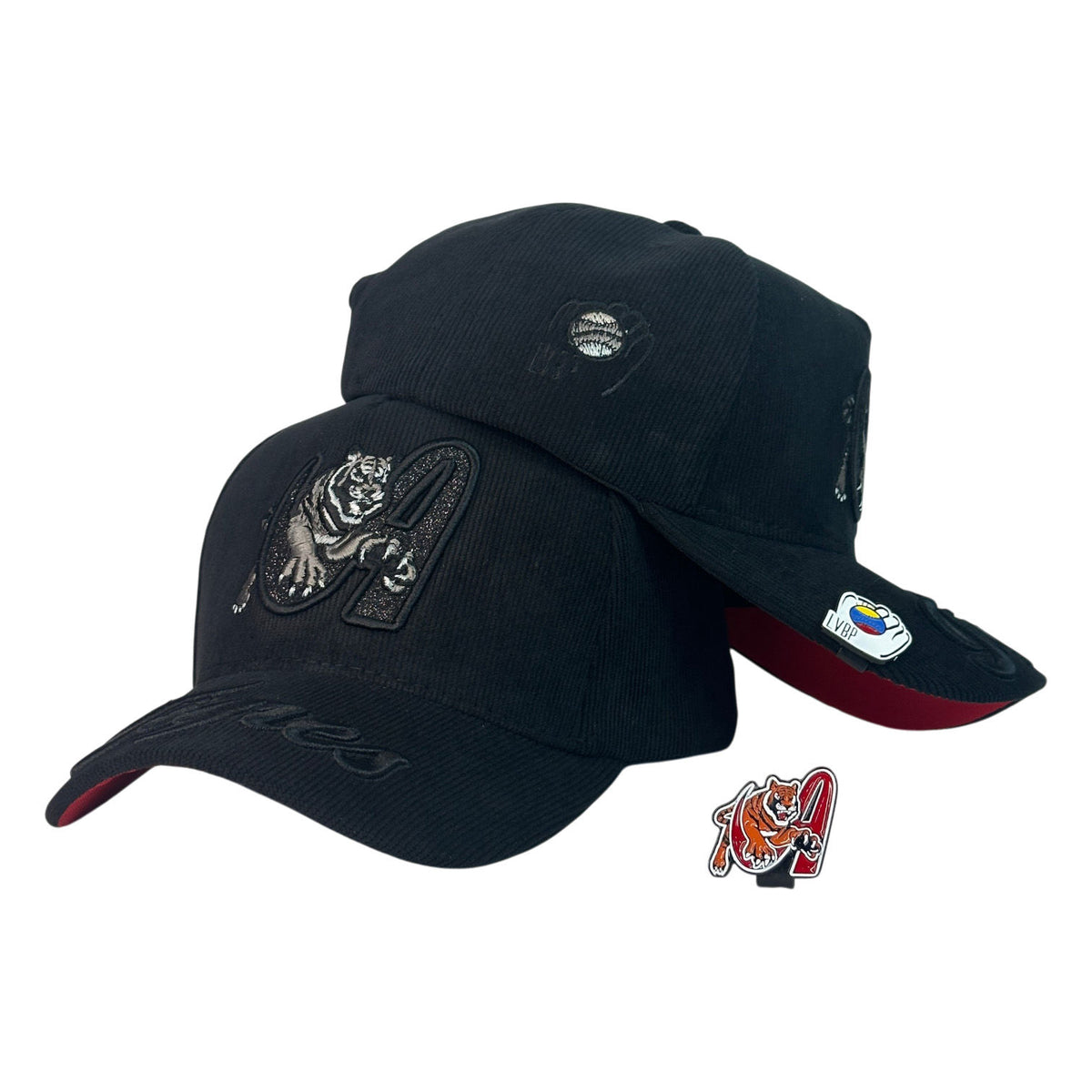 Gorra Venezuela Negra con Bordado Frontal de Tigres y Visera Curva.