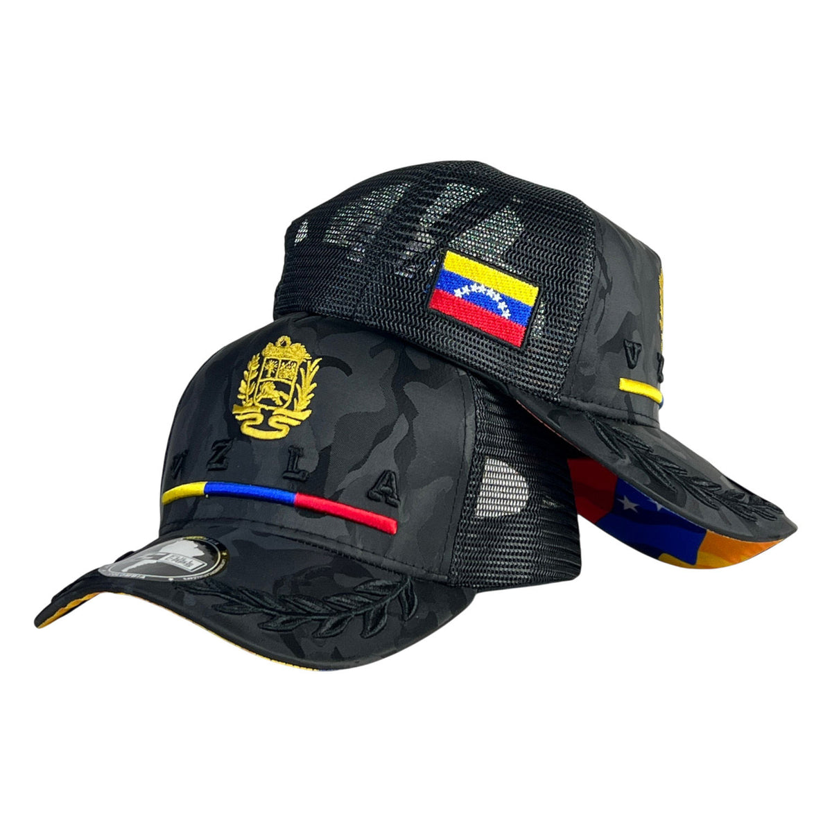 Gorra Venezuela Camo con Malla Negra y Bordado en Relieve.